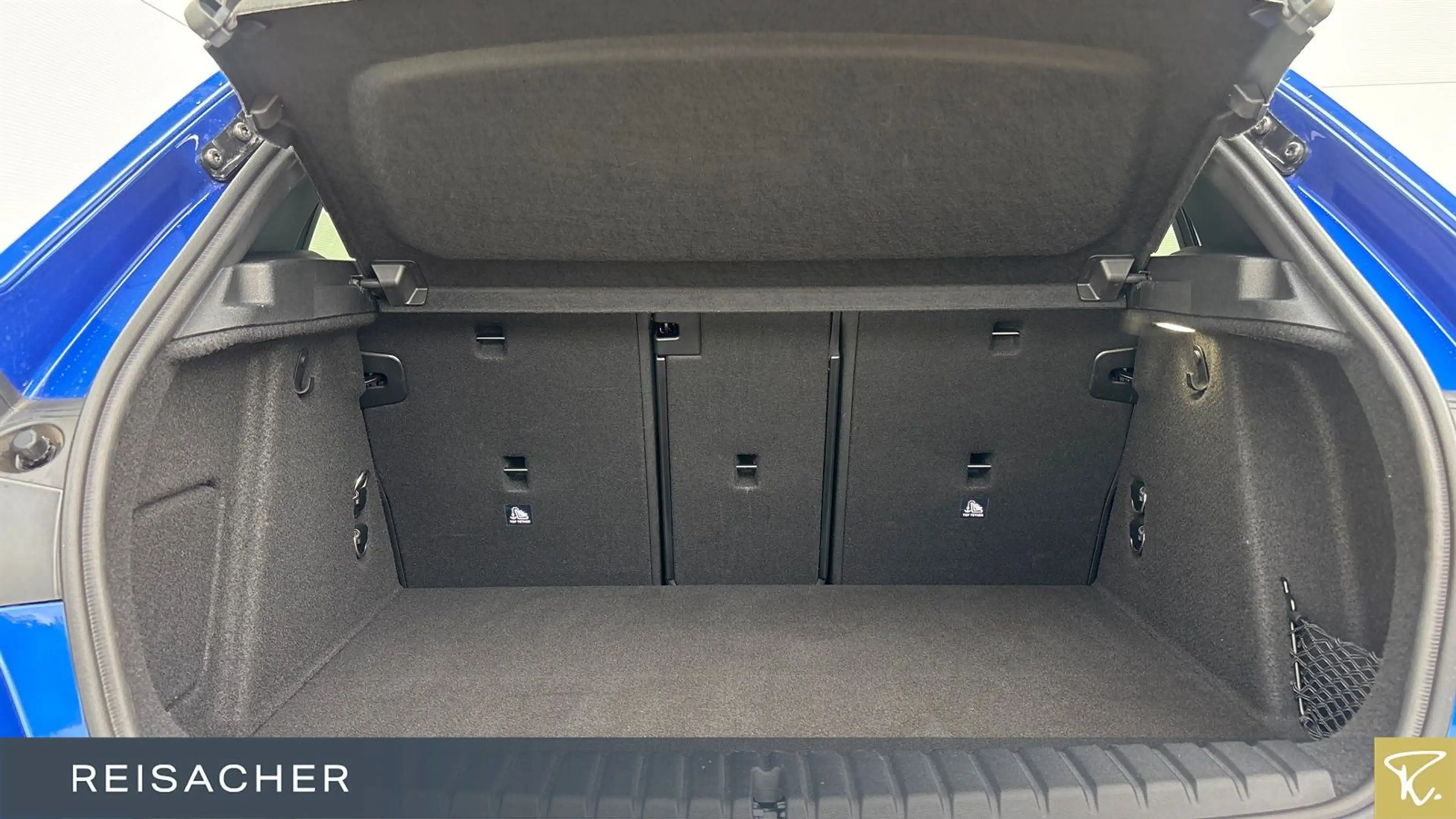 BMW 135 A xDrive LCPro.AHK,HuD,H/K,360°,M-Stize — photo 10