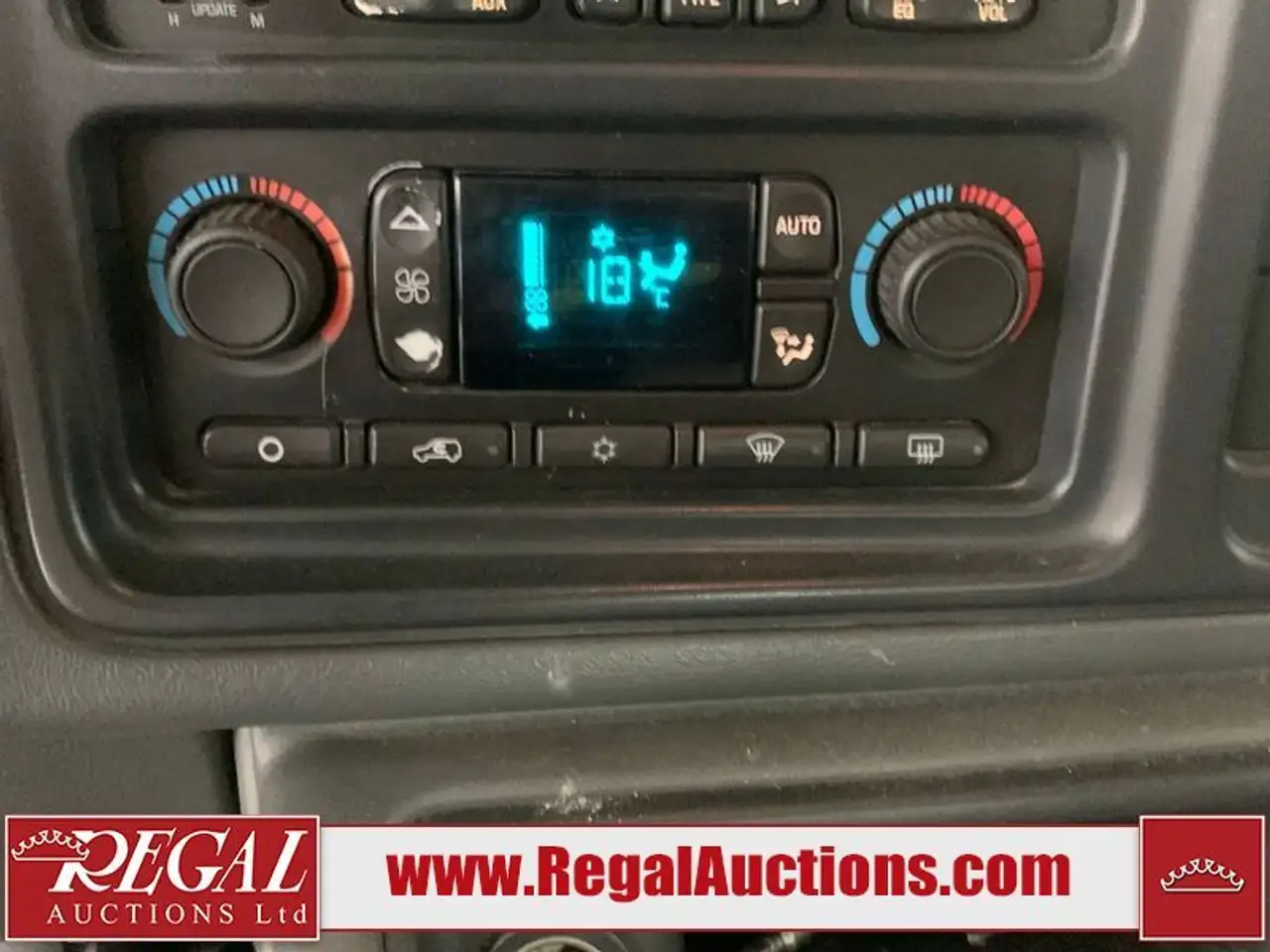 Chevrolet Silverado 2500 photo Chevrolet Silverado 2500