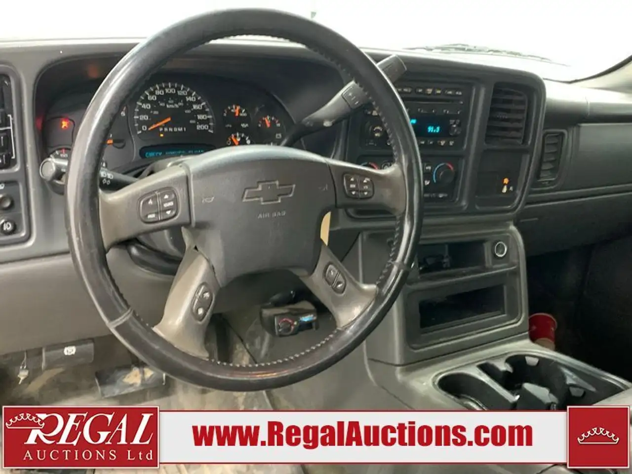 Chevrolet Silverado 2500 photo Chevrolet Silverado 2500
