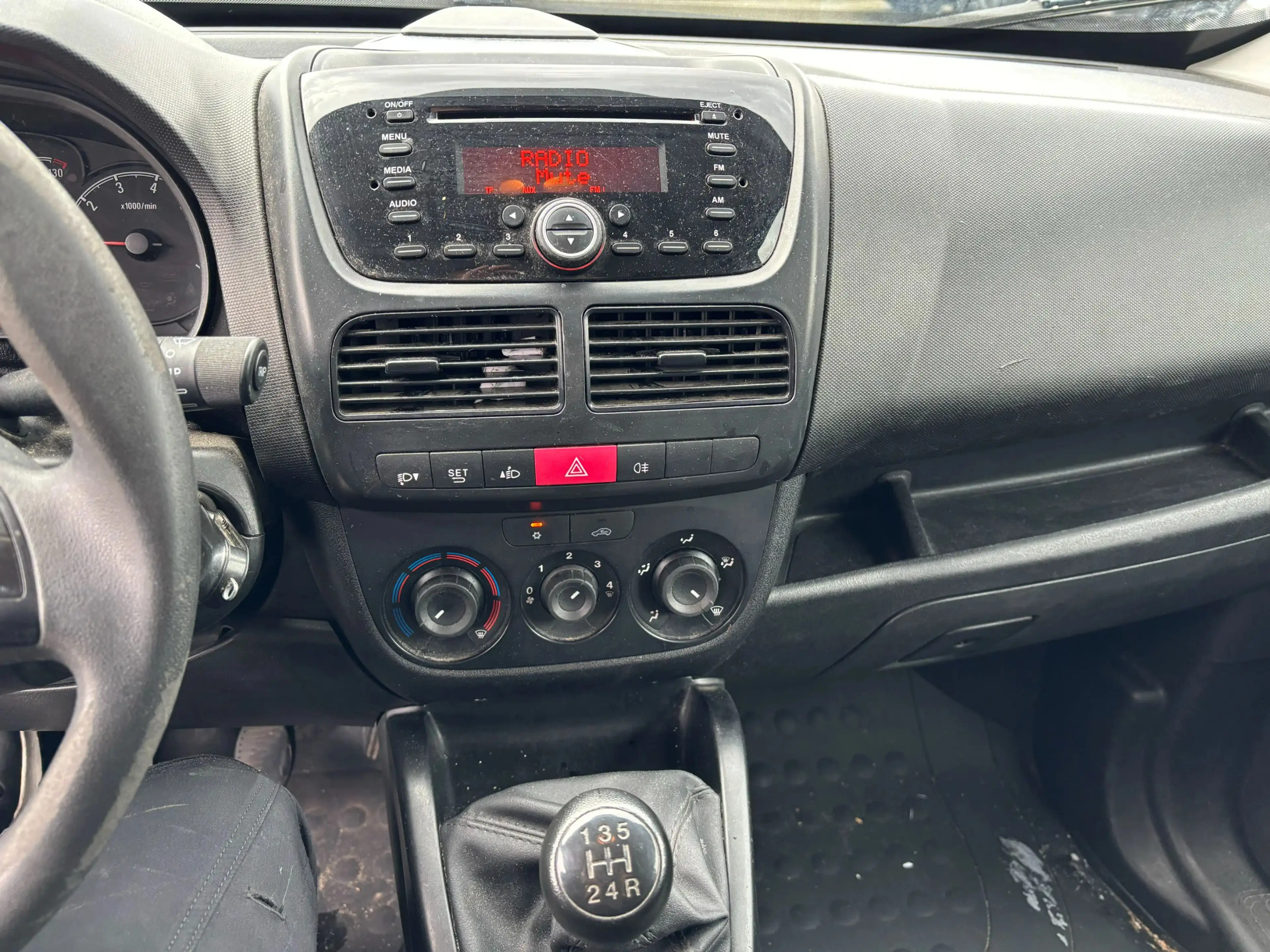 Opel Combo 1.3 CDTI L2 Airco — photo 13
