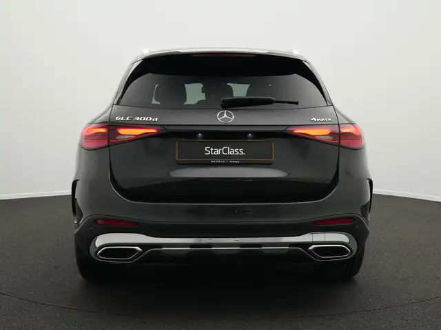 Mercedes-Benz 300 view 4