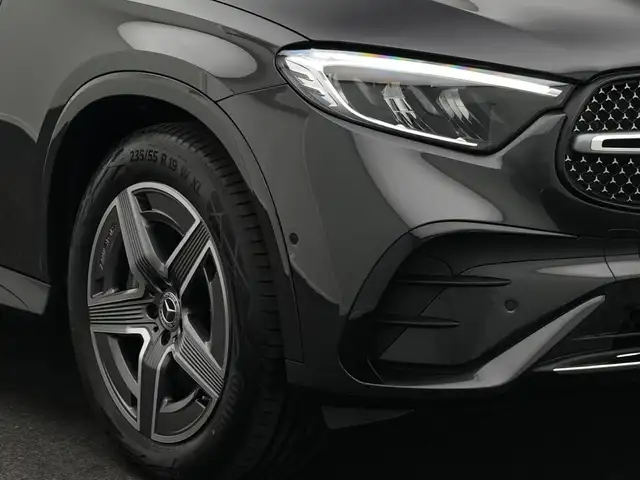 Mercedes-Benz 300 view 9
