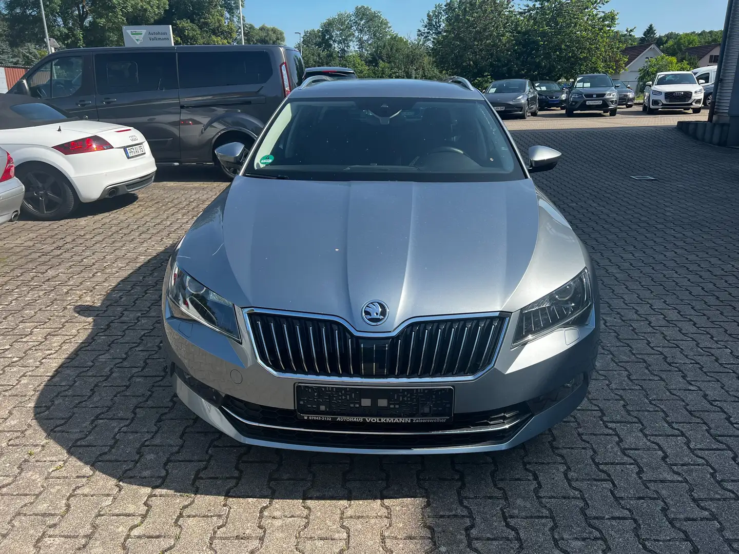 Skoda Superb Style AHK Sitzheizung Klimatronic Grau - 2