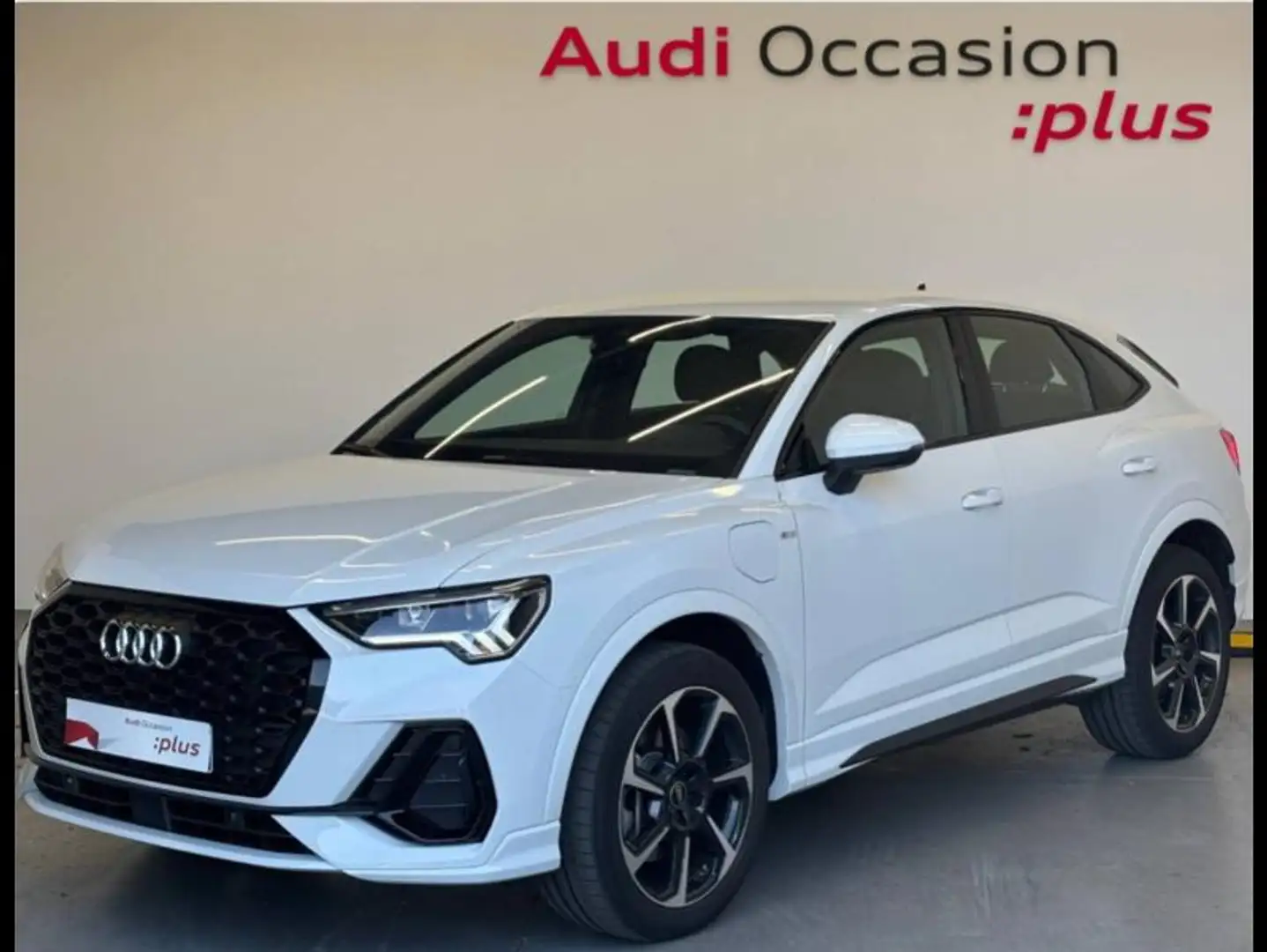 Audi Q3 45 TFSI e 245ch S line S tronic 6 - 1