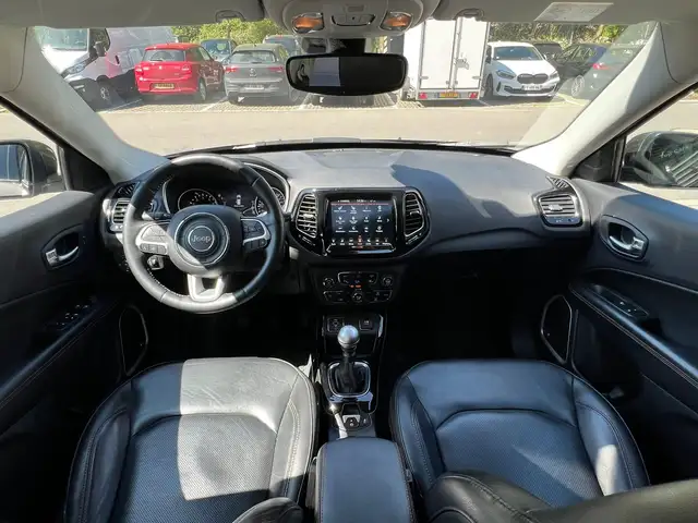Jeep Compass view 2