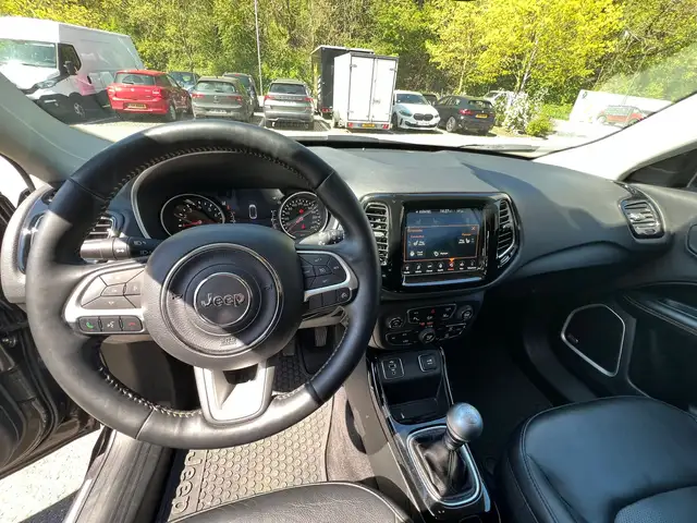 Jeep Compass view 9