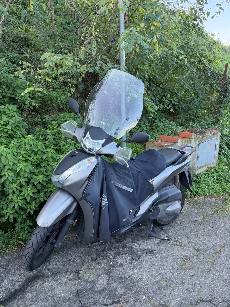 Honda SH 300 Gris - 2