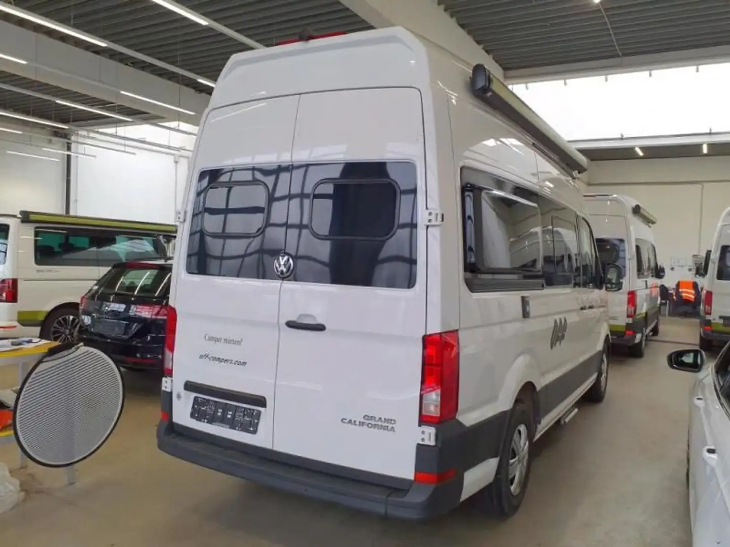 Volkswagen Grand California Autm. VA 600 Blau - 2