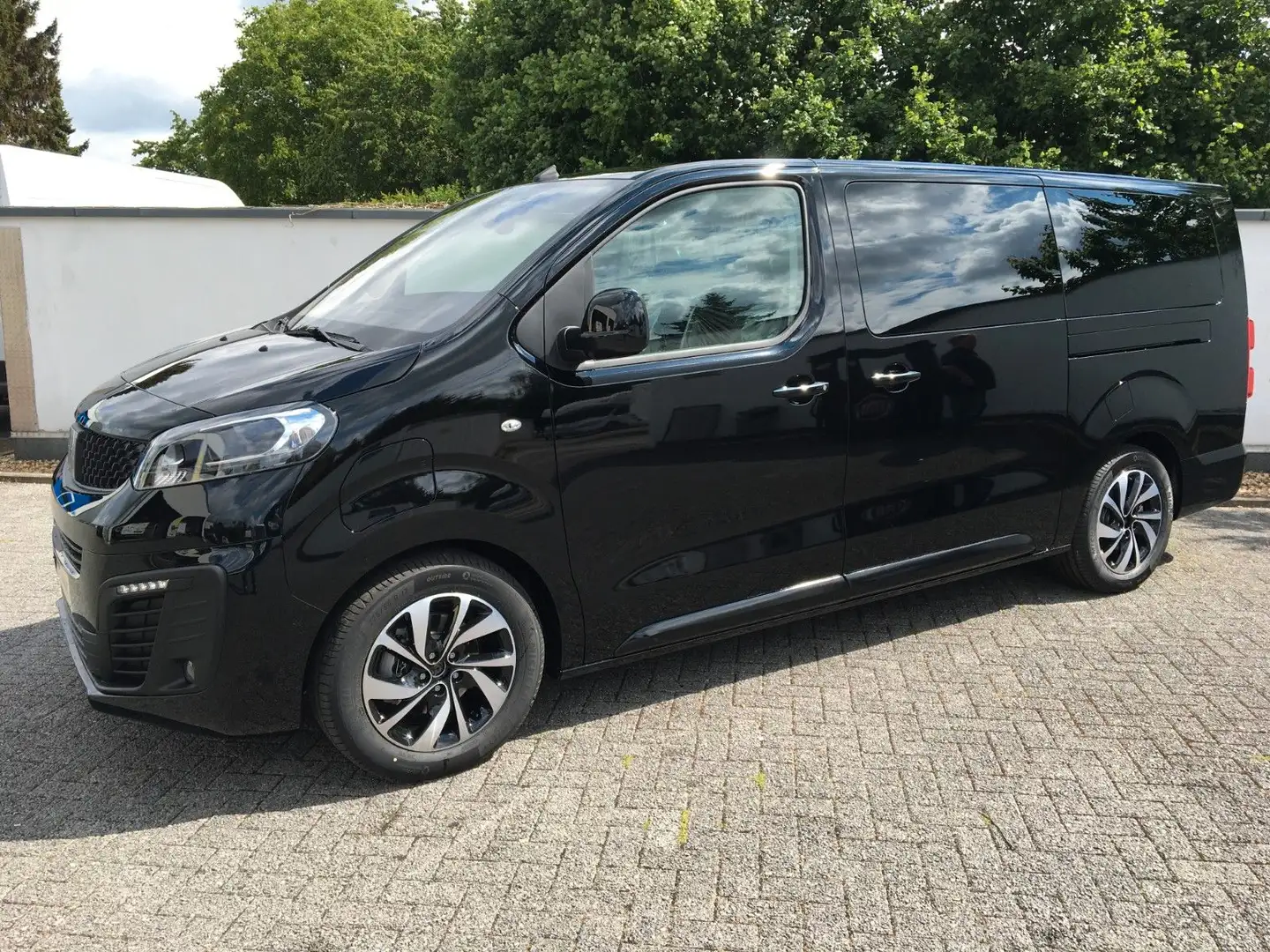 Fiat Ulysse 100 kW 75kWh Lounge L3 Living Nero - 1
