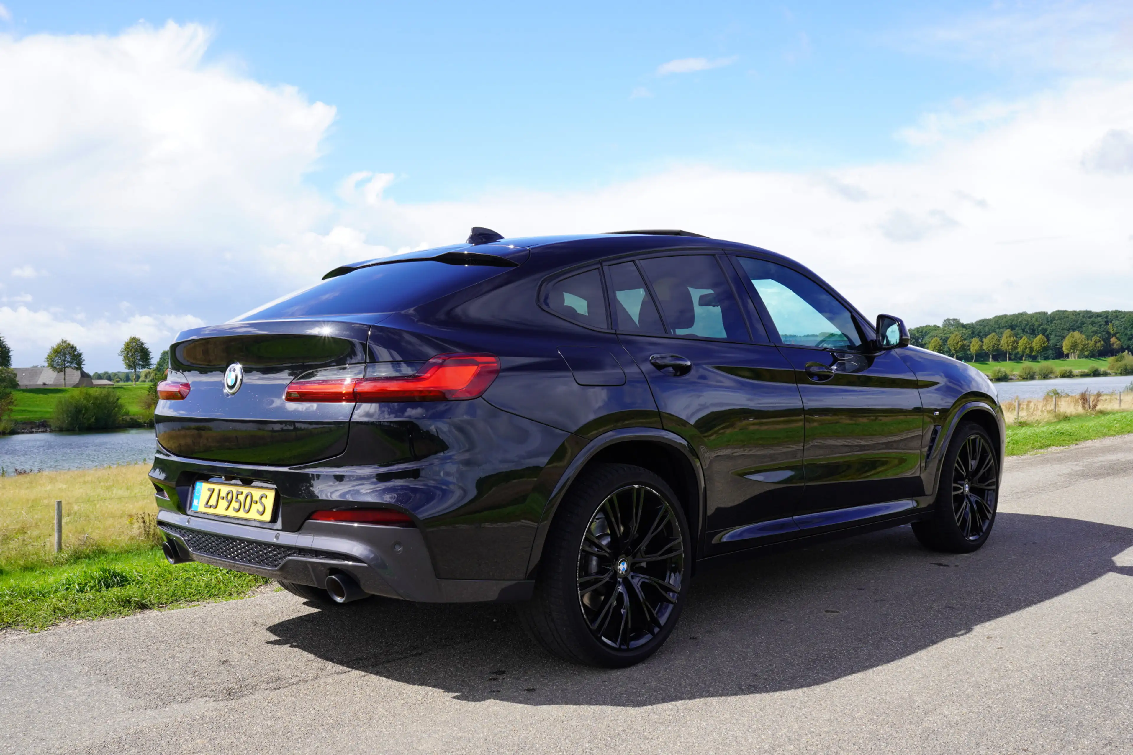 BMW X4 xDrive20i High Executive M-Sport / BTW / Panoramad — photo 2