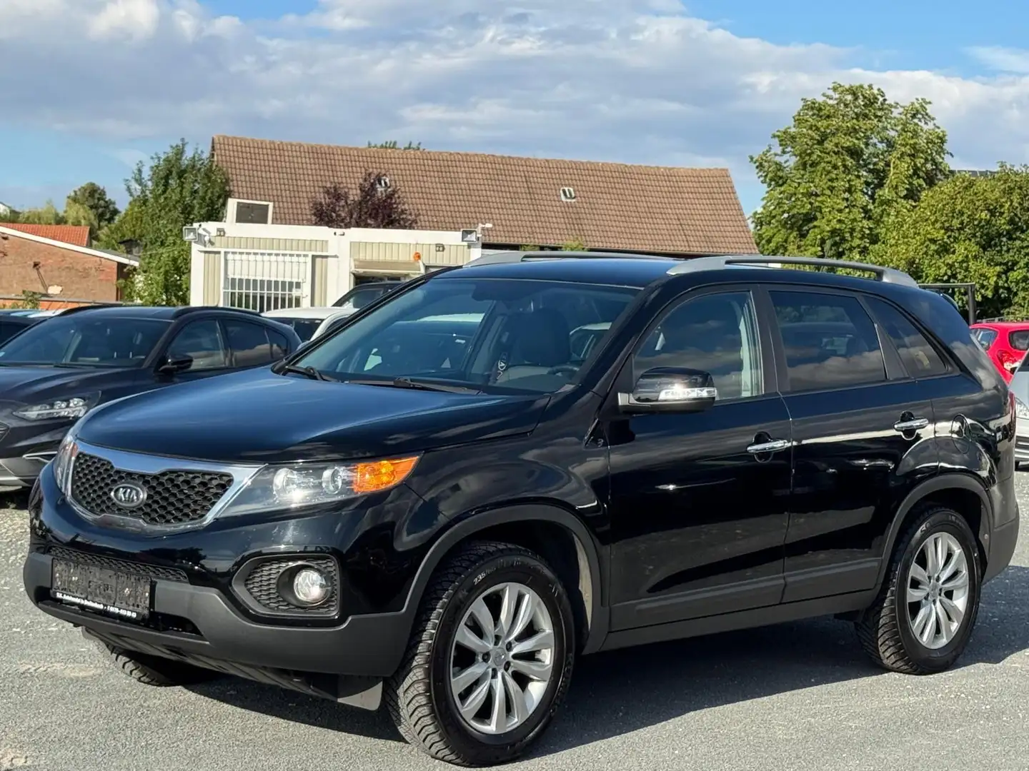 Kia Sorento Attract 2WD/MOTORSCHADEN Zwart - 2