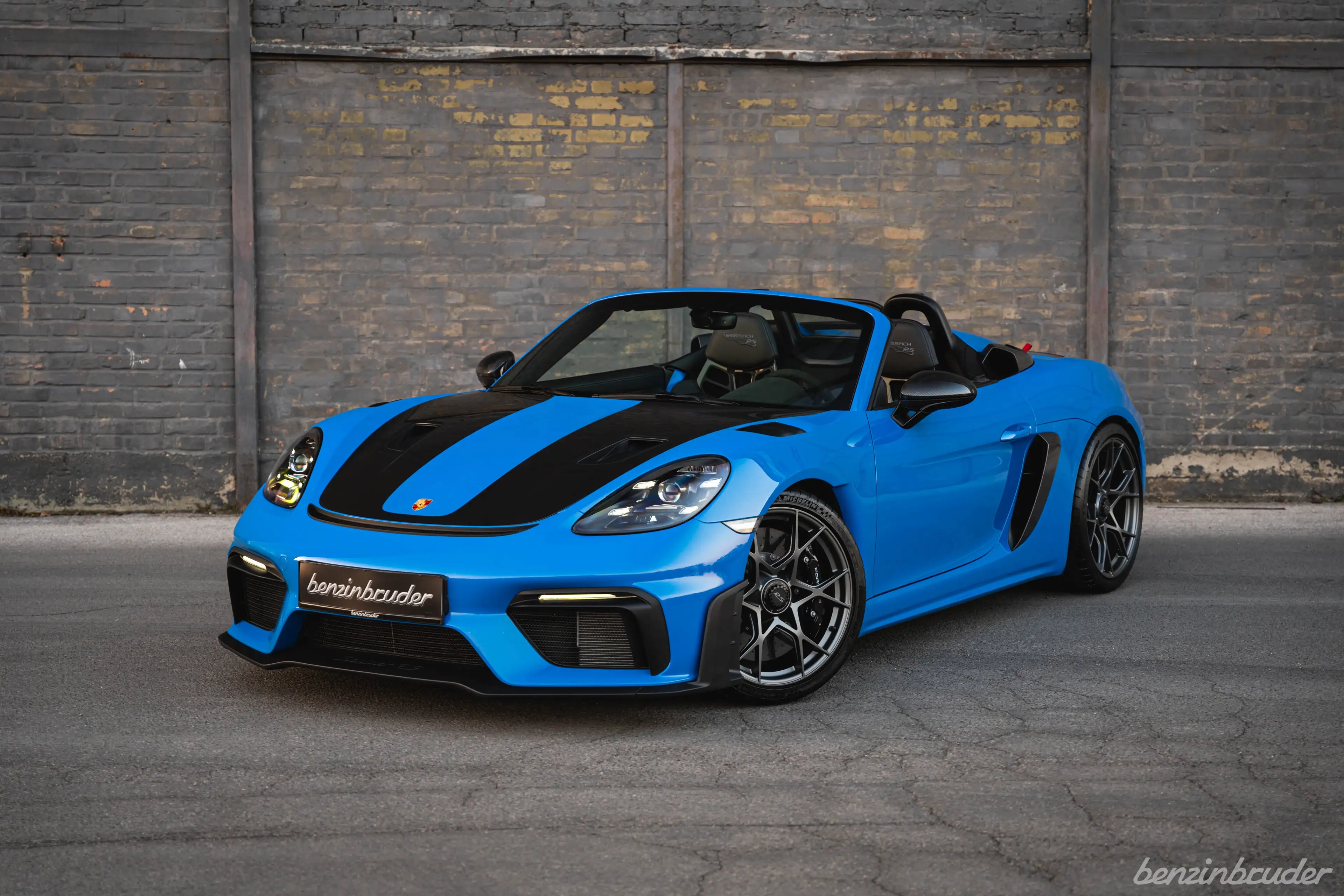 Porsche 718 Spyder Spyder RS *WEISSACH*SHARKBLUE*PCCB*LIFT*MWST-AUSW* — photo 6