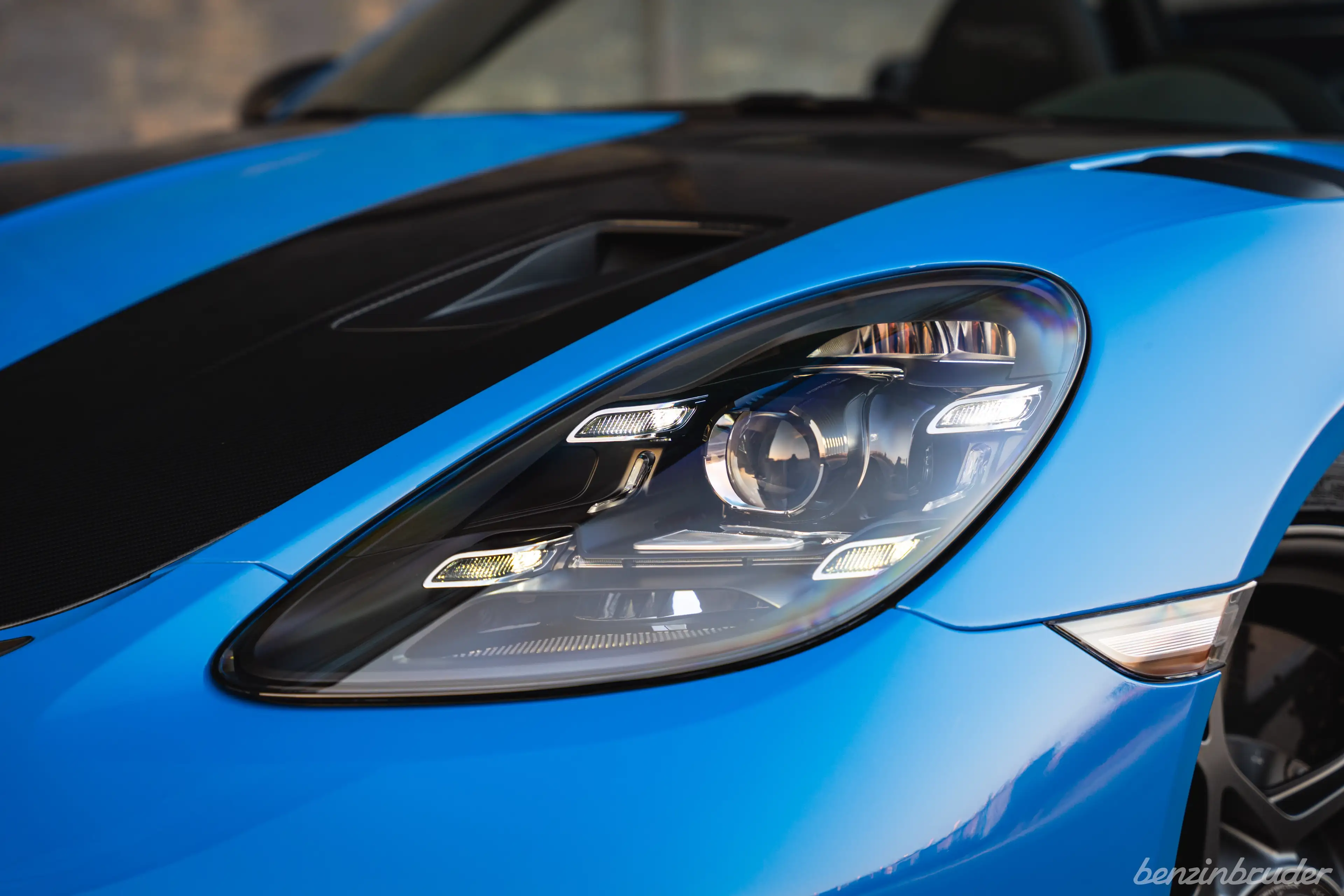 Porsche 718 Spyder Spyder RS *WEISSACH*SHARKBLUE*PCCB*LIFT*MWST-AUSW* — photo 7
