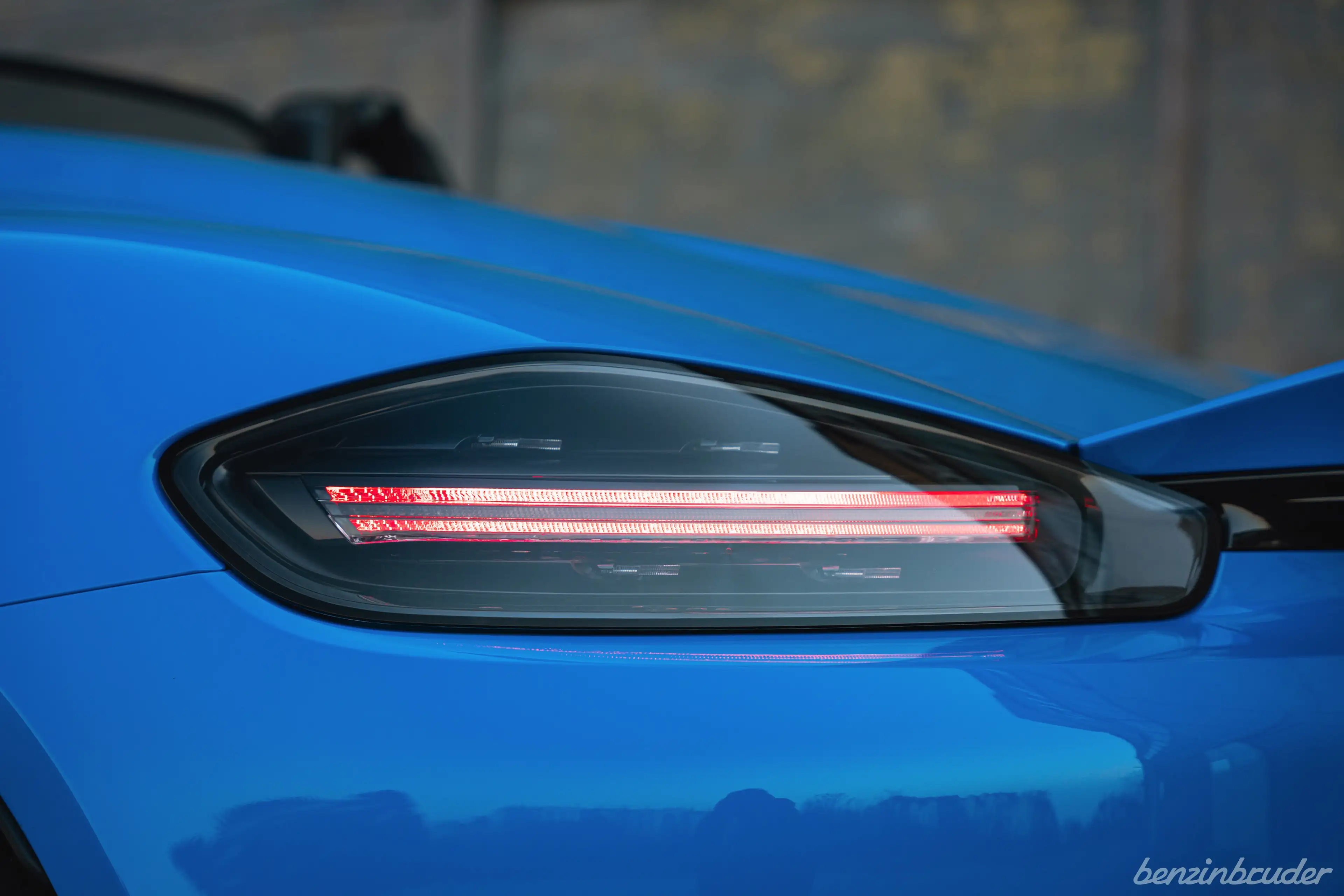 Porsche 718 Spyder Spyder RS *WEISSACH*SHARKBLUE*PCCB*LIFT*MWST-AUSW* — photo 12