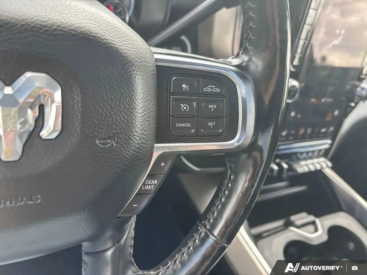 RAM 3500 снимка RAM 3500