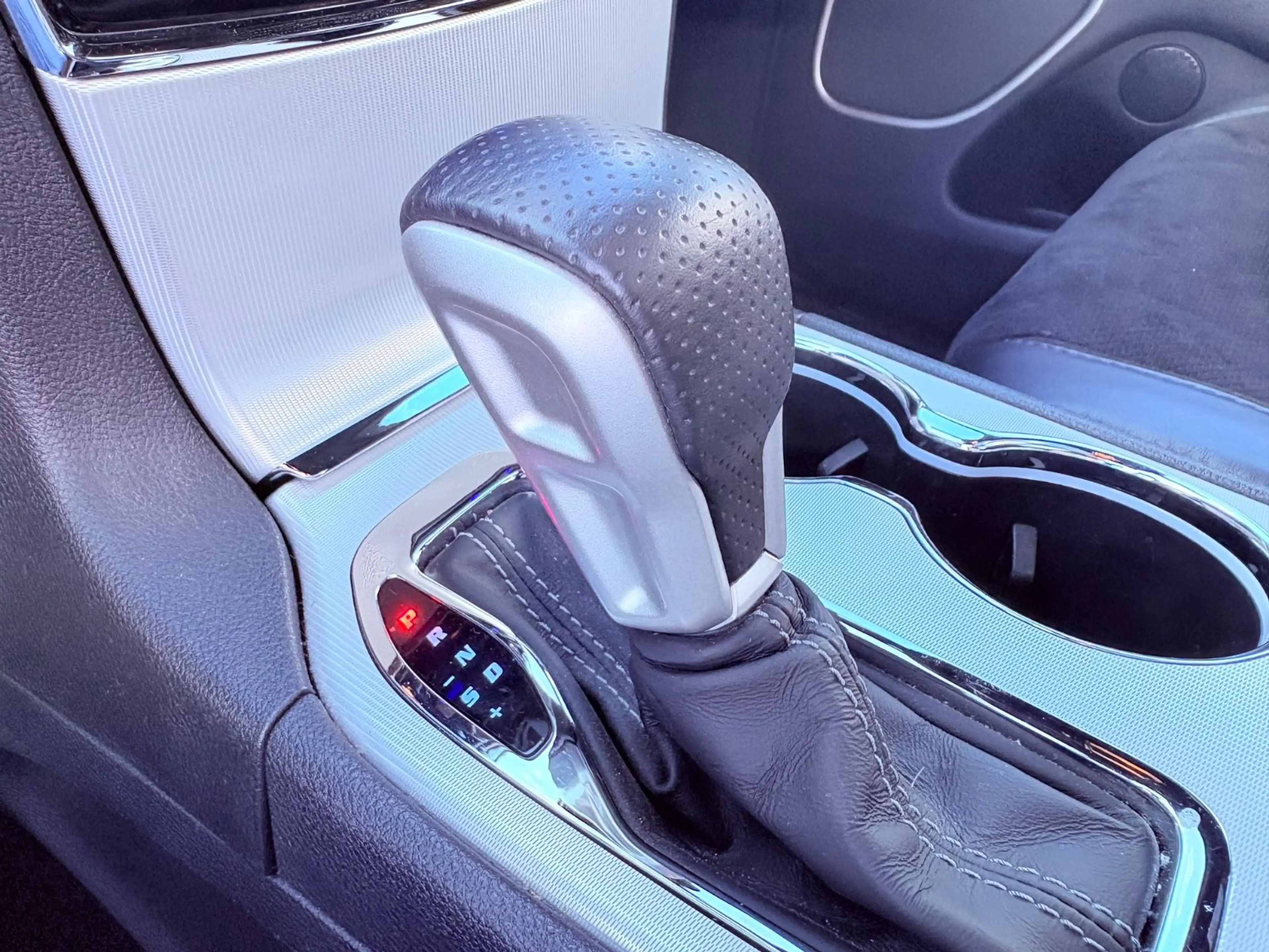 Jeep Grand Cherokee 6.4 V8 HEMI SRT MwSt. — photo 18