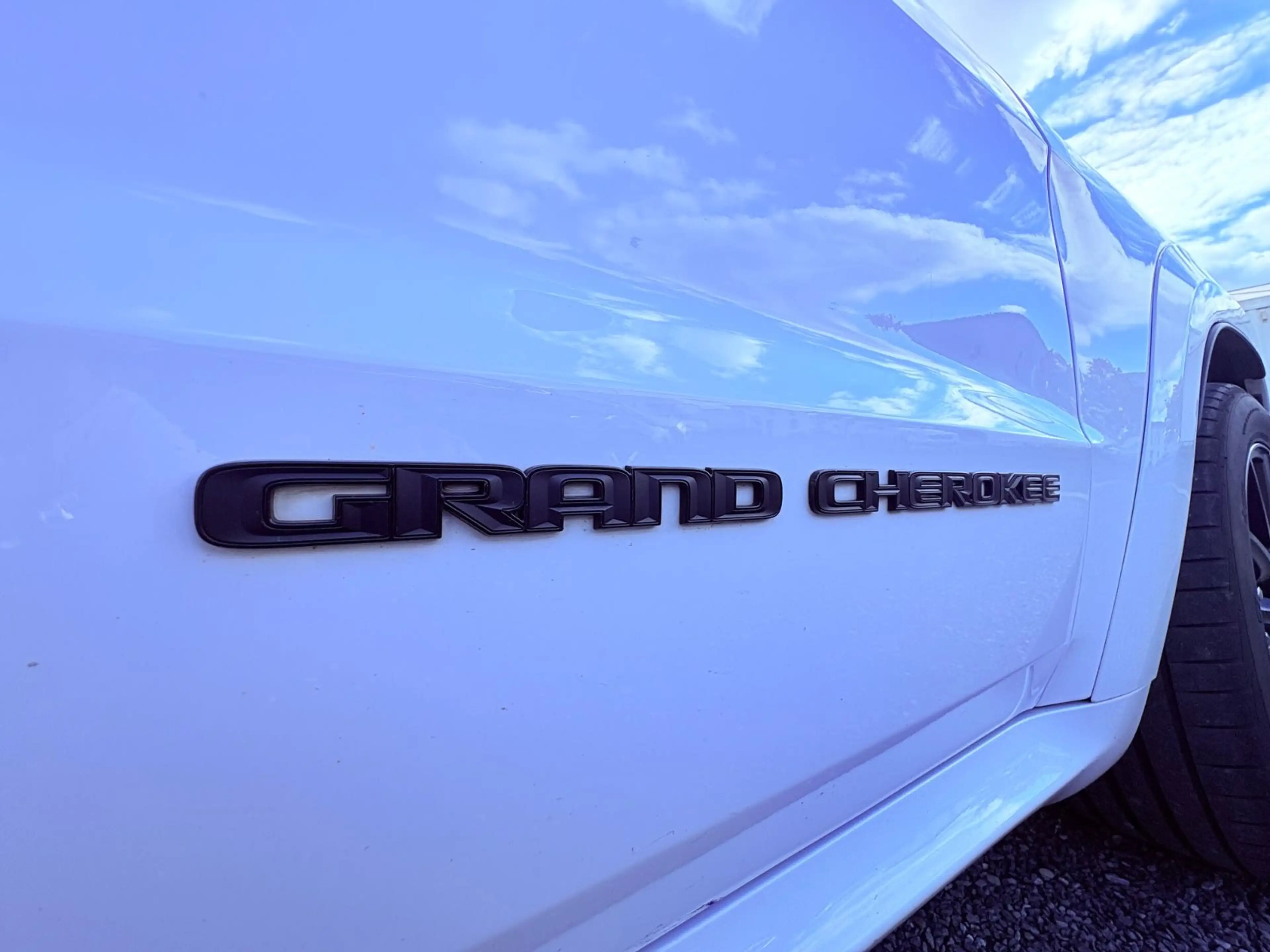 Jeep Grand Cherokee 6.4 V8 HEMI SRT MwSt. — photo 28