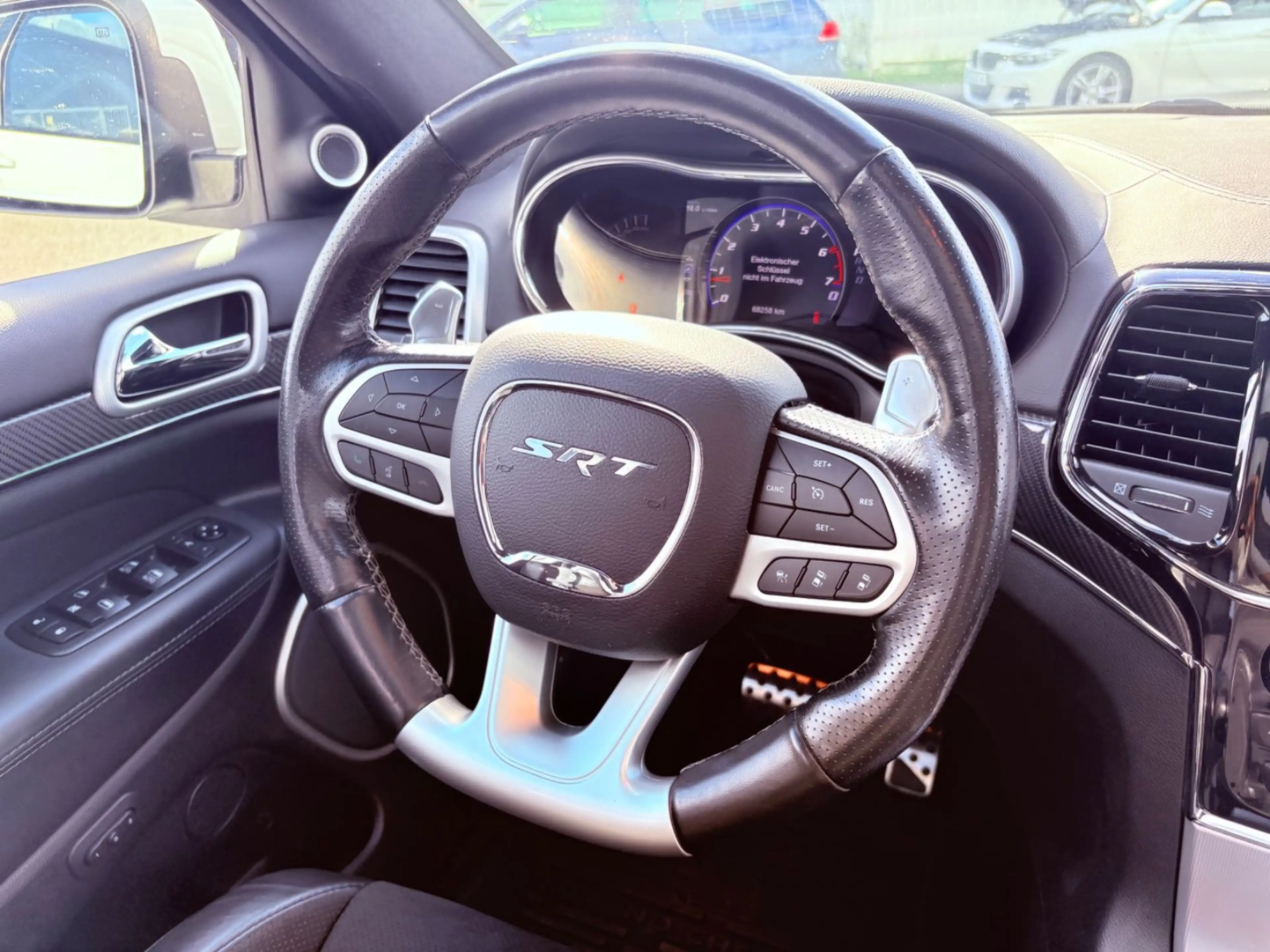 Jeep Grand Cherokee 6.4 V8 HEMI SRT MwSt. — photo 13