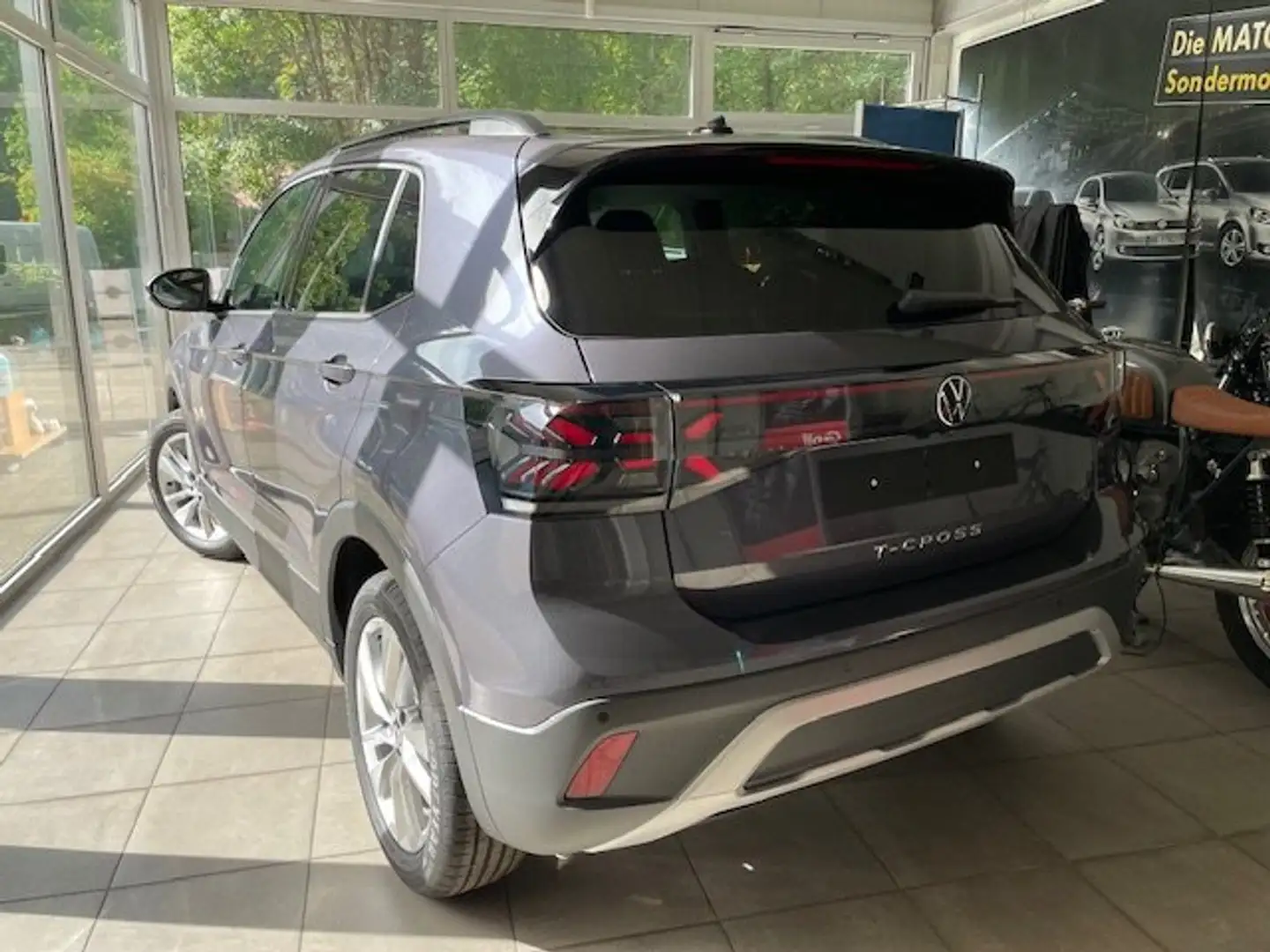Volkswagen T-Cross 1.0 TSI OPF DSG Life Grau - 2