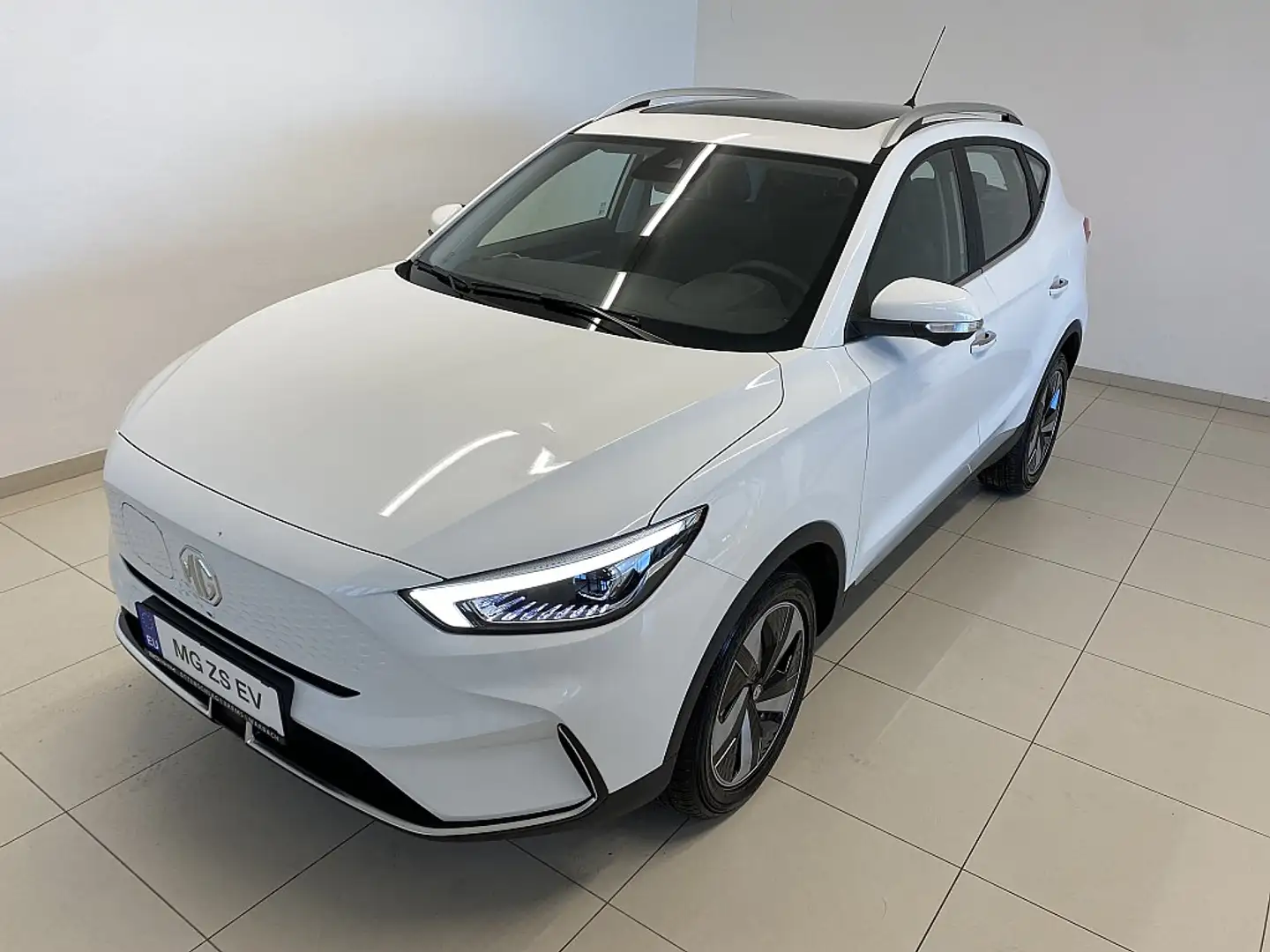 MG ZS EV Luxury 70 kWh Maximal Reichweite Wit - 1