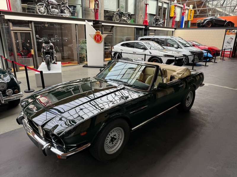 Aston Martin Volante V8 Cabrio