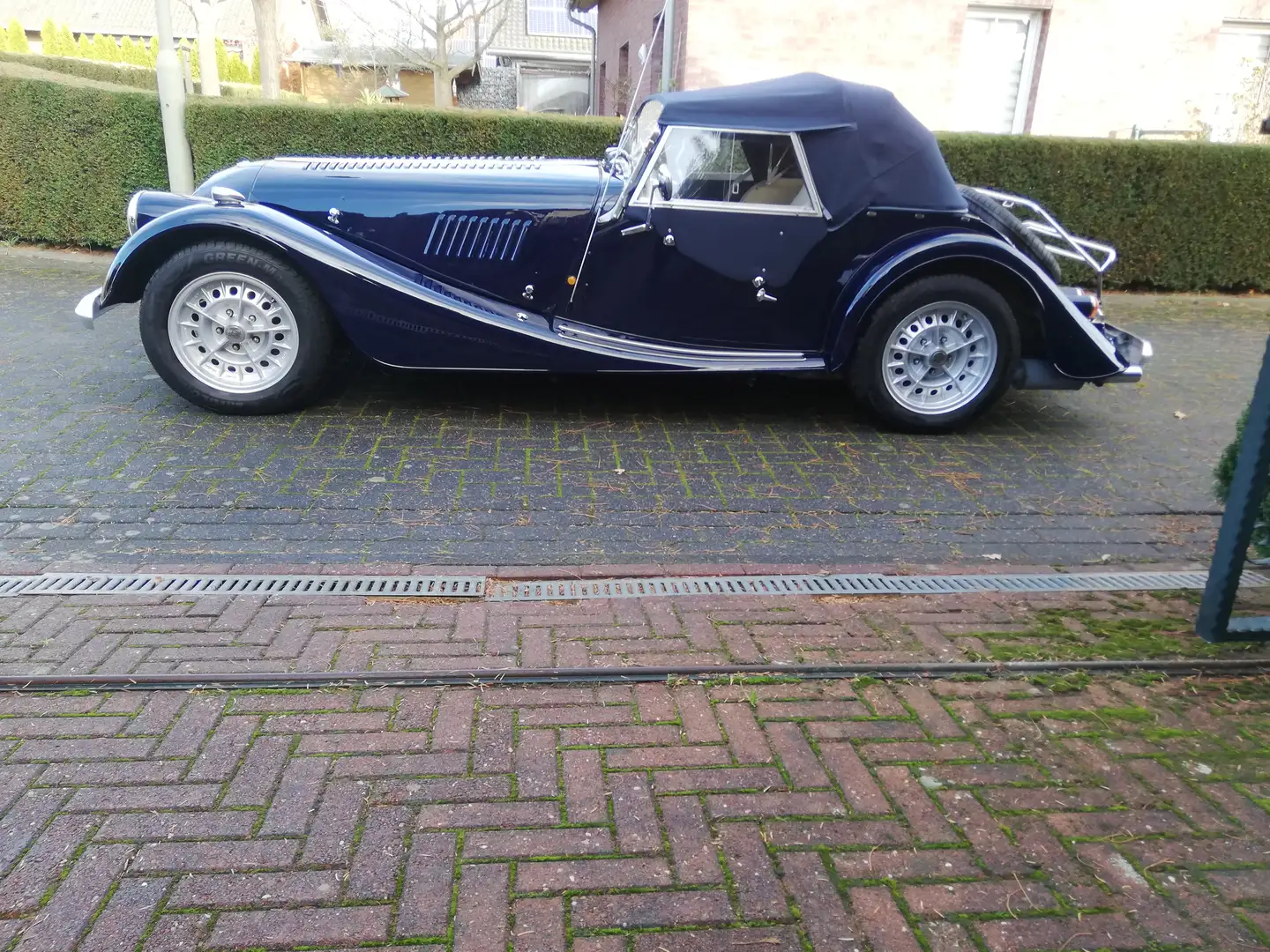Morgan Plus 8 Azul - 1