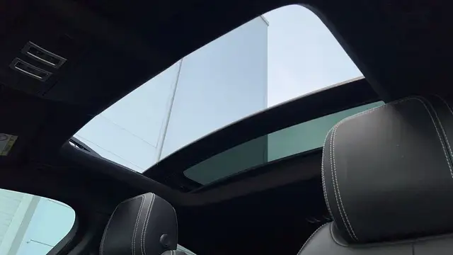 Jaguar XE view 13