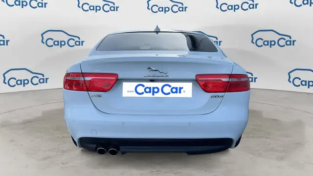 Jaguar XE view 3