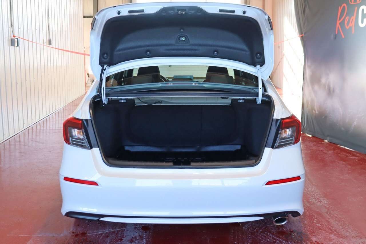 2024 Honda Civic Sport Lively handling | Luxury-grade interior | Ex thumb 6