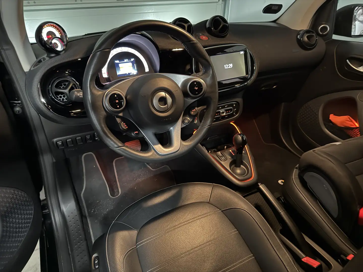 smart forTwo electric drive / EQ (453.491) Vollausstattung Schwarz - 2