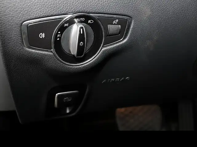 Mercedes-Benz E-Class view 17
