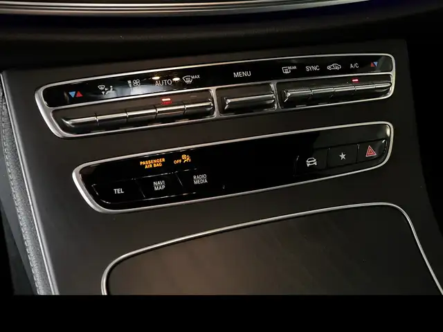 Mercedes-Benz E-Class view 15