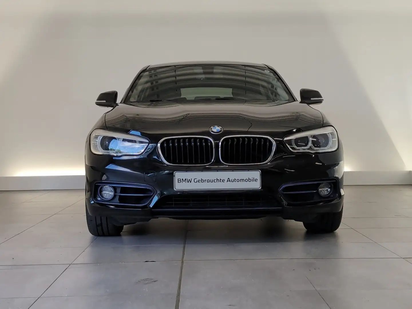 BMW 120 i 5-Türer Sport Line PDC/SHZ/Lordose PDC/SHZ/Lordo Schwarz - 2
