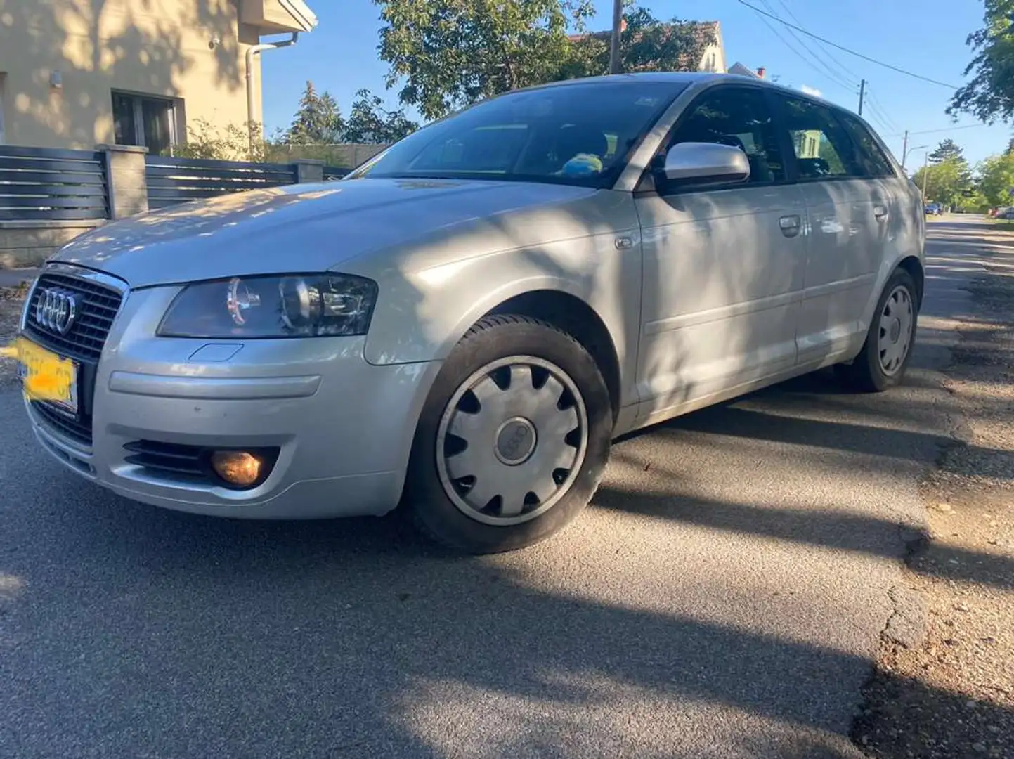 Audi A3 A3 SB Attraction 2,0 TDI DPF Attraction Silber - 1
