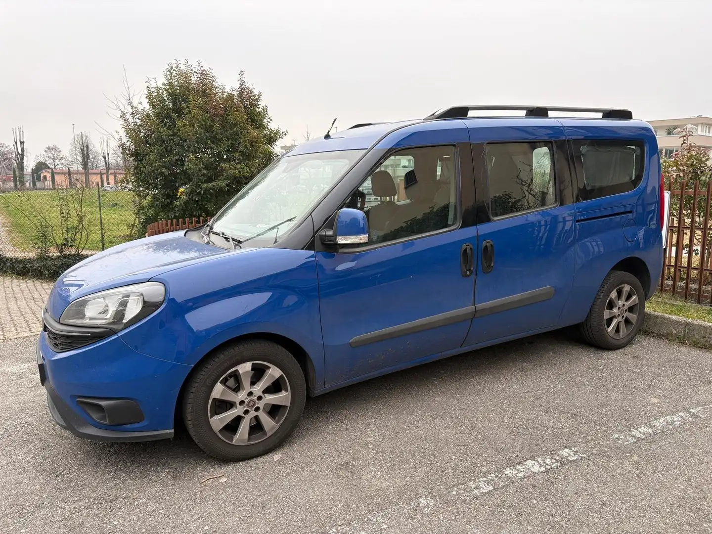 Fiat Doblo (IN ARRIVO)II Maxi 1.6 mjt 16v Lounge 120cv Blu/Azzurro - 2