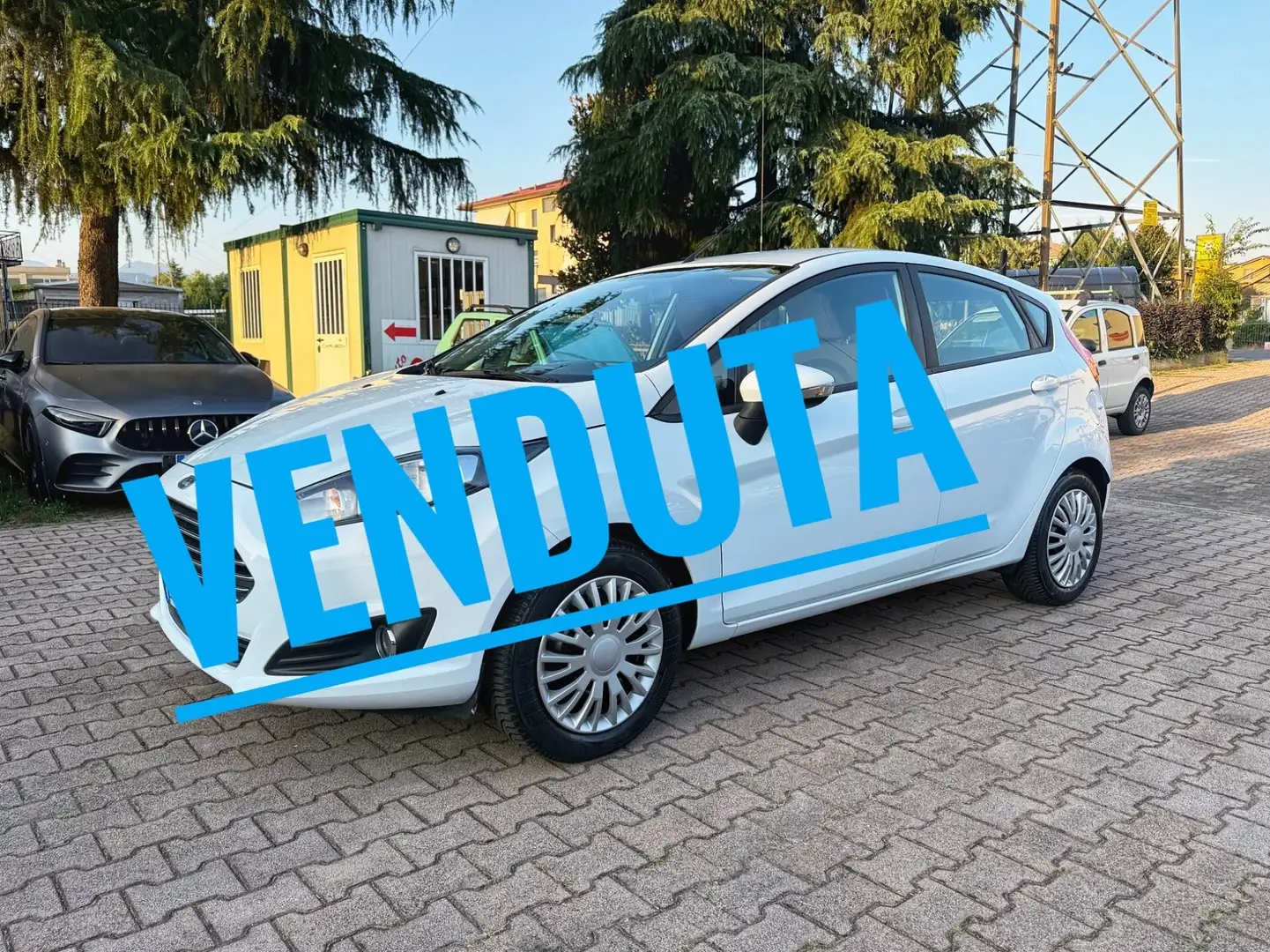 Ford Fiesta Fiesta 1.0 80CV 5 porte Titanium Bianco - 1