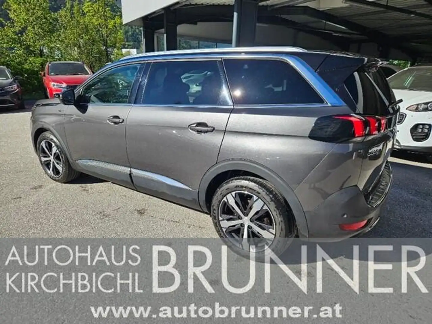 Peugeot 5008 2,0 BlueHDI 180 S&S EAT8 GT Grau - 1
