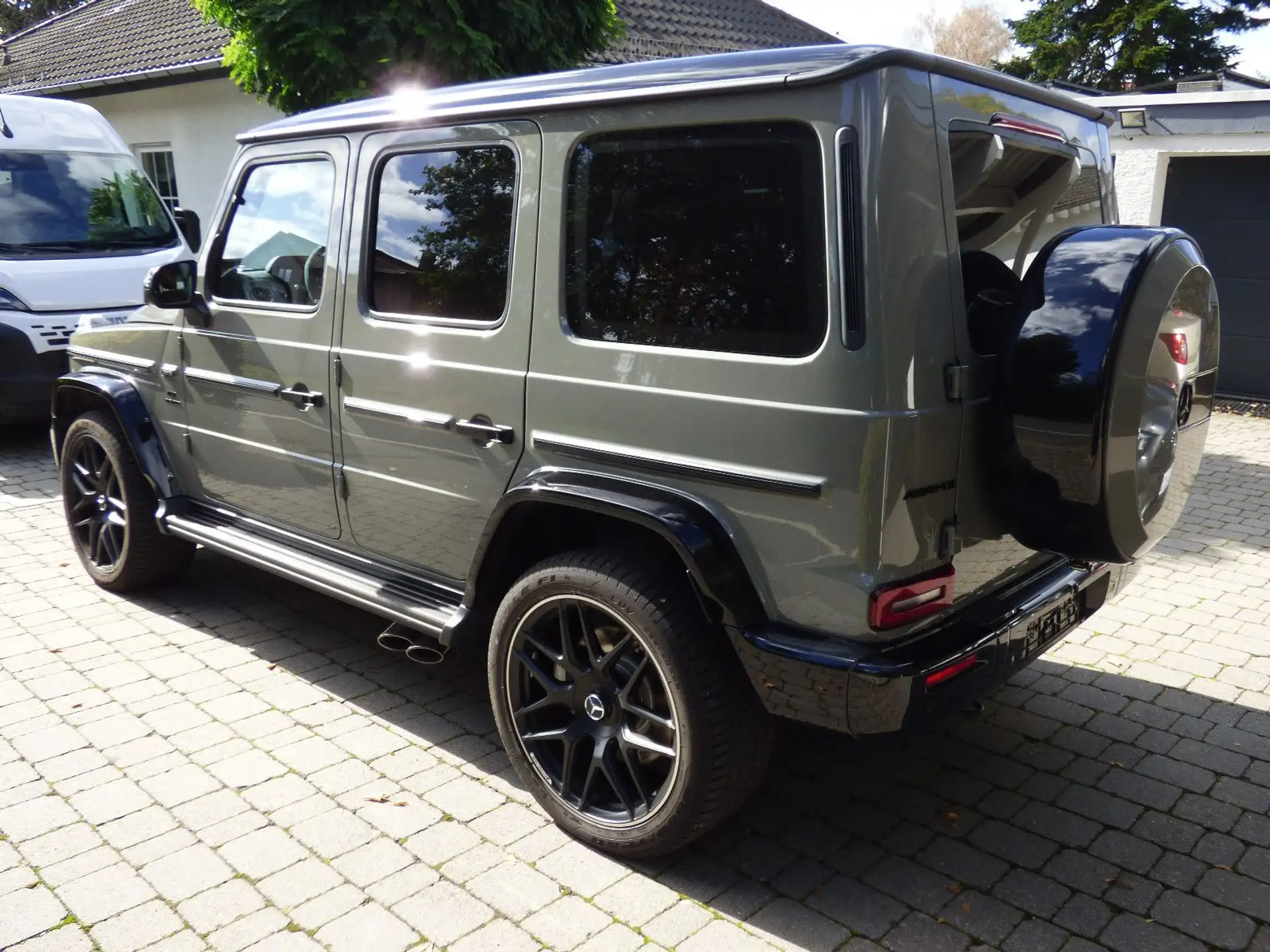 벤츠 G-Class G 63 AMG 2026 회색 사진 8