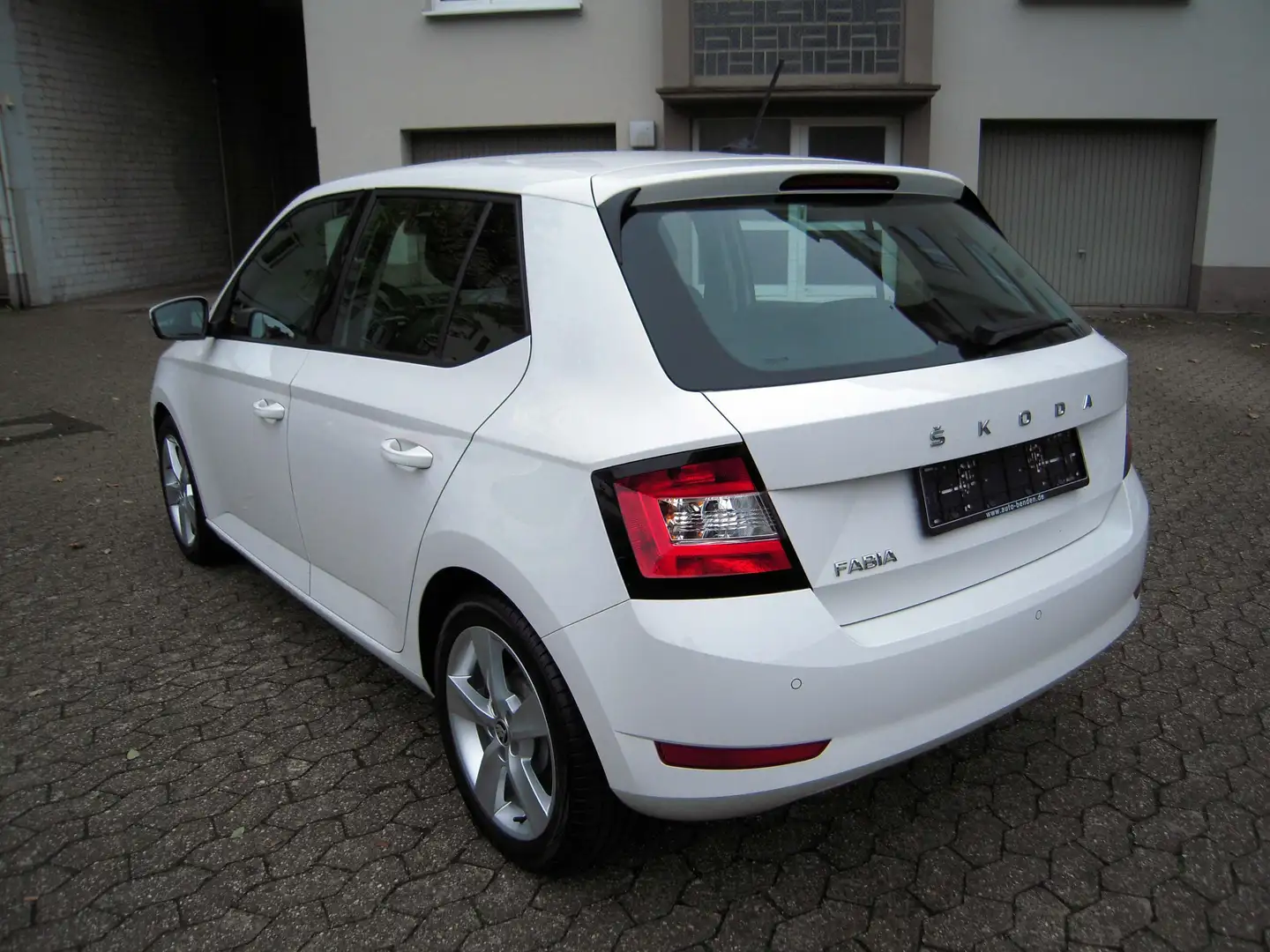 Skoda Fabia Cool Plus Inzahlungnahme möglich!! Blanc - 2