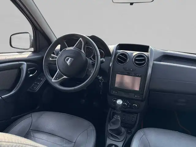 Dacia Duster view 4