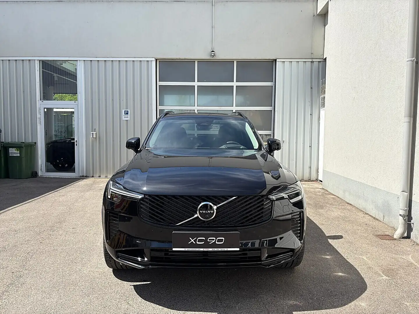 Volvo XC90 T8 AWD PHEV 18,8kWh Plus Dark Onyx Black als 4L... Schwarz - 2