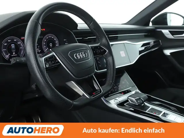 Audi A6 view 11