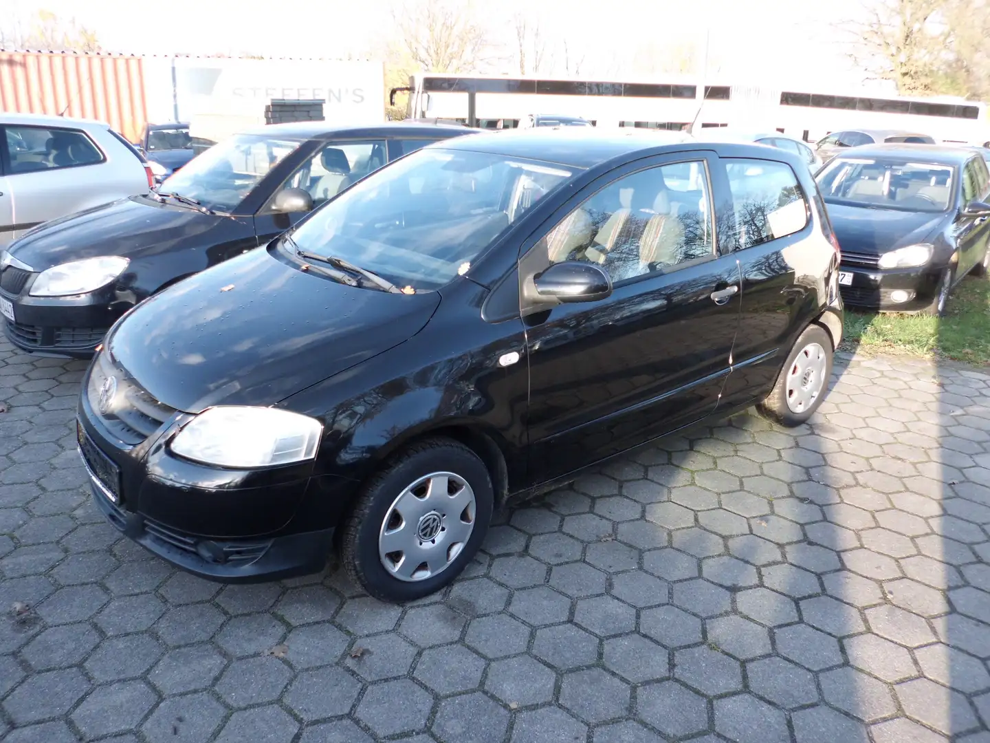 Volkswagen Fox Basis Schwarz - 2