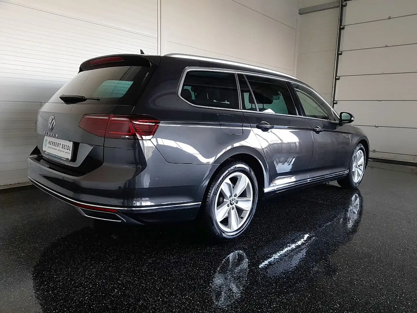 Volkswagen Passat Variant Elegance 2,0 TDI DSG *LEDER / MATRIX-LED / NAVI... Grau - 2