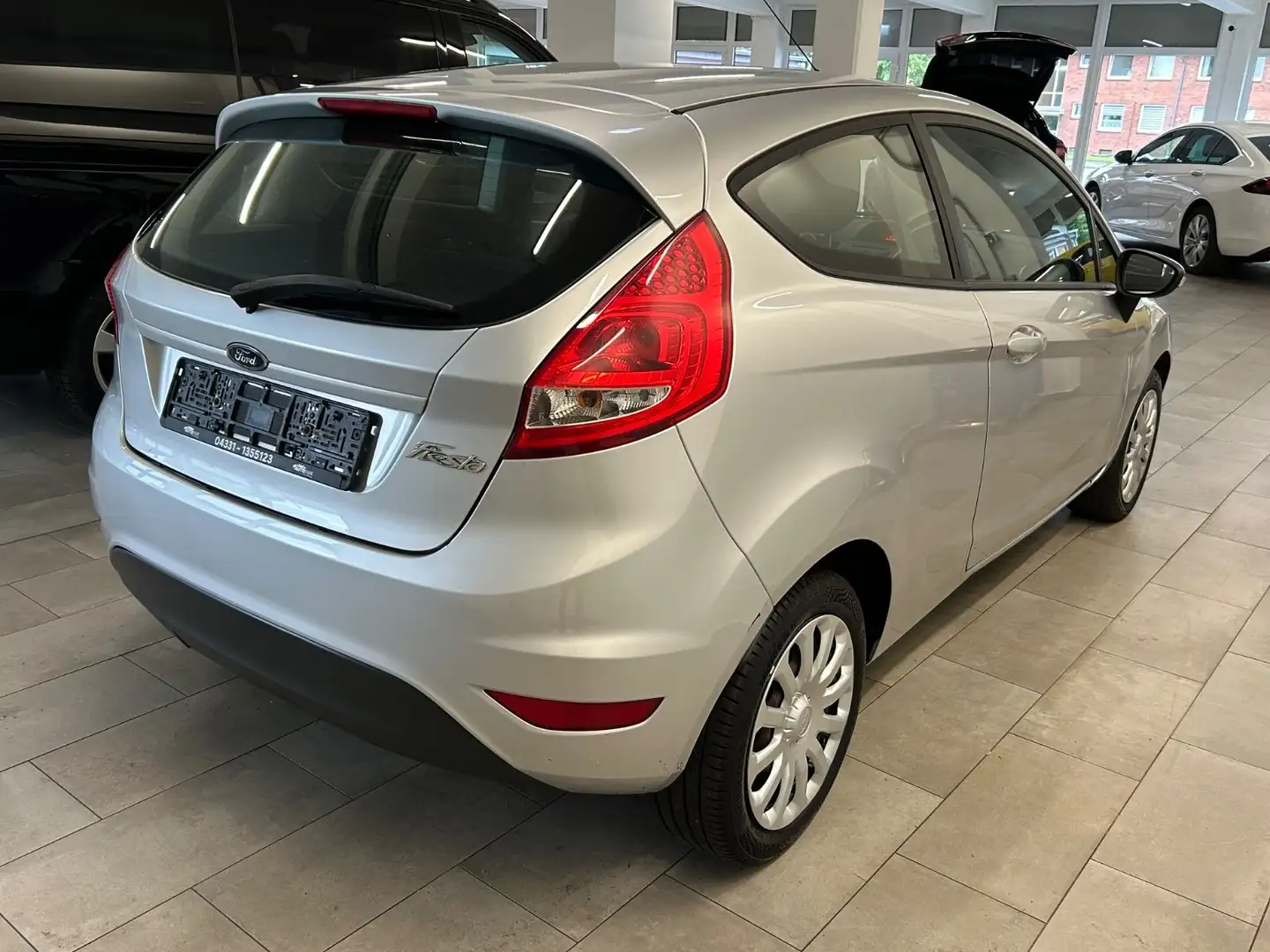 Ford Fiesta Trend 1,2 *Klima* Argent - 2