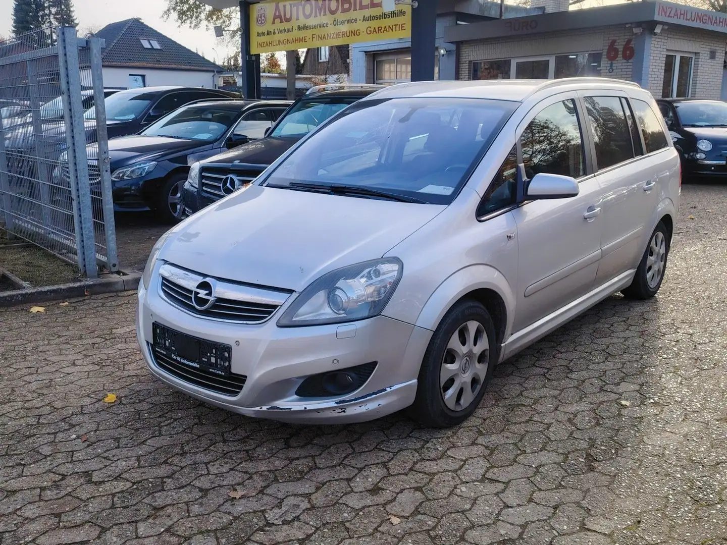 Opel Zafira B Sport / Automatikgetriebe / Klimaanlage Argent - 1