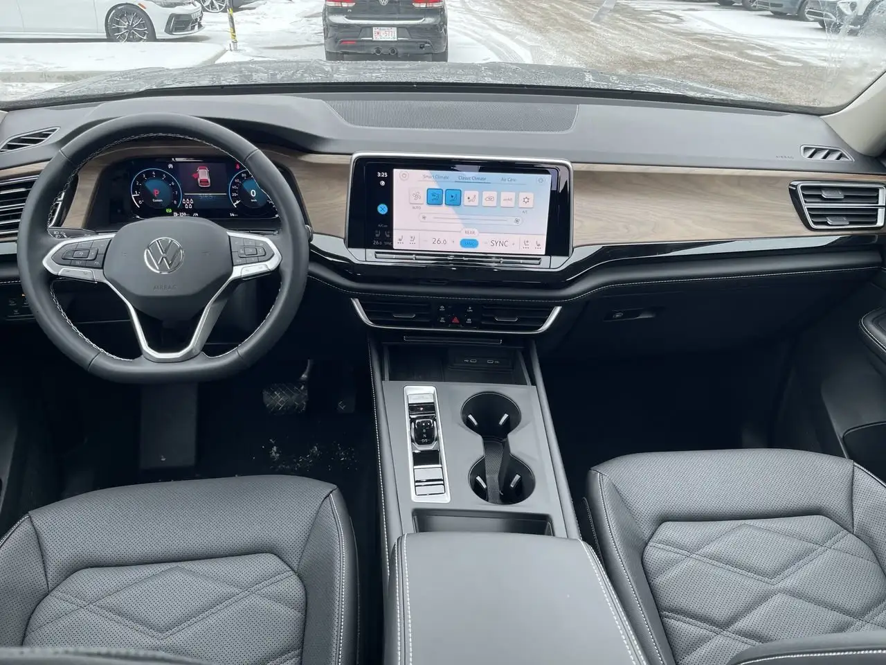 Volkswagen Atlas снимка Volkswagen Atlas