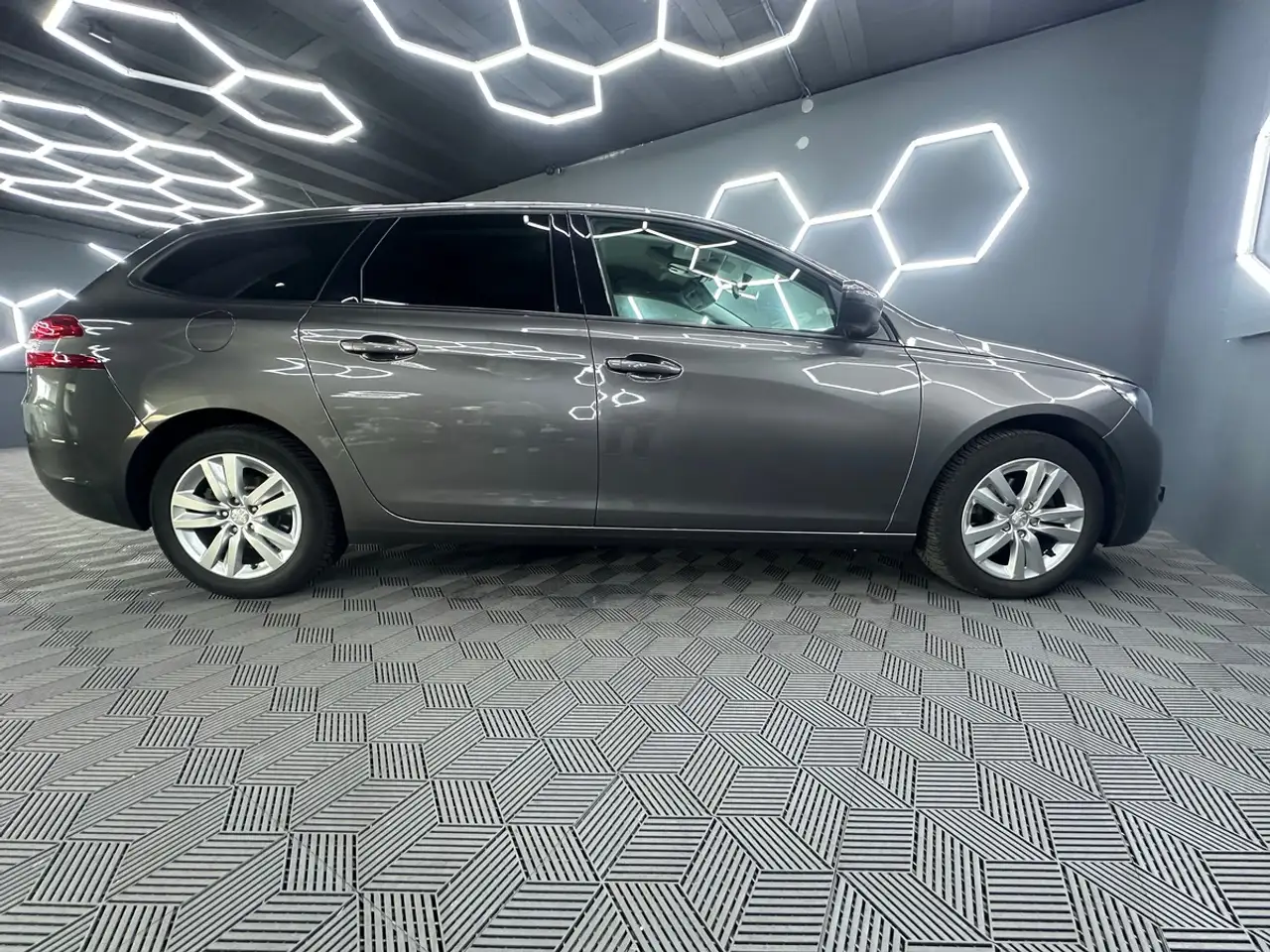 Peugeot 308 308 SW — photo 6