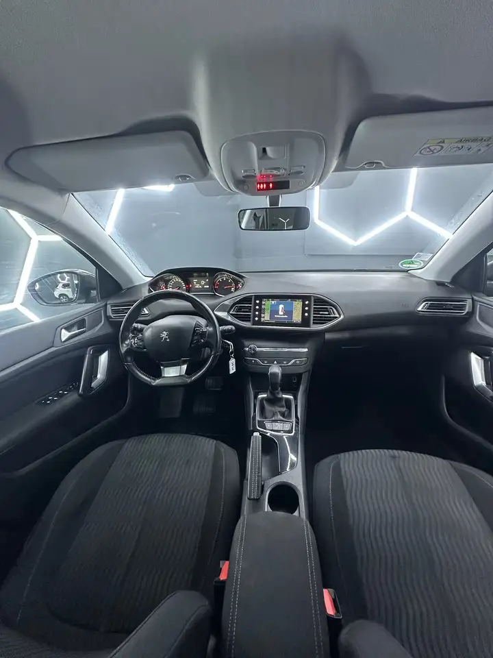 Peugeot 308 308 SW — photo 15