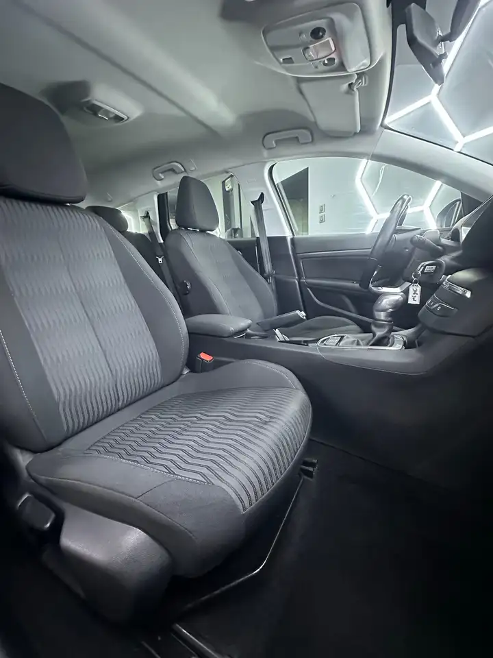 Peugeot 308 308 SW — photo 19